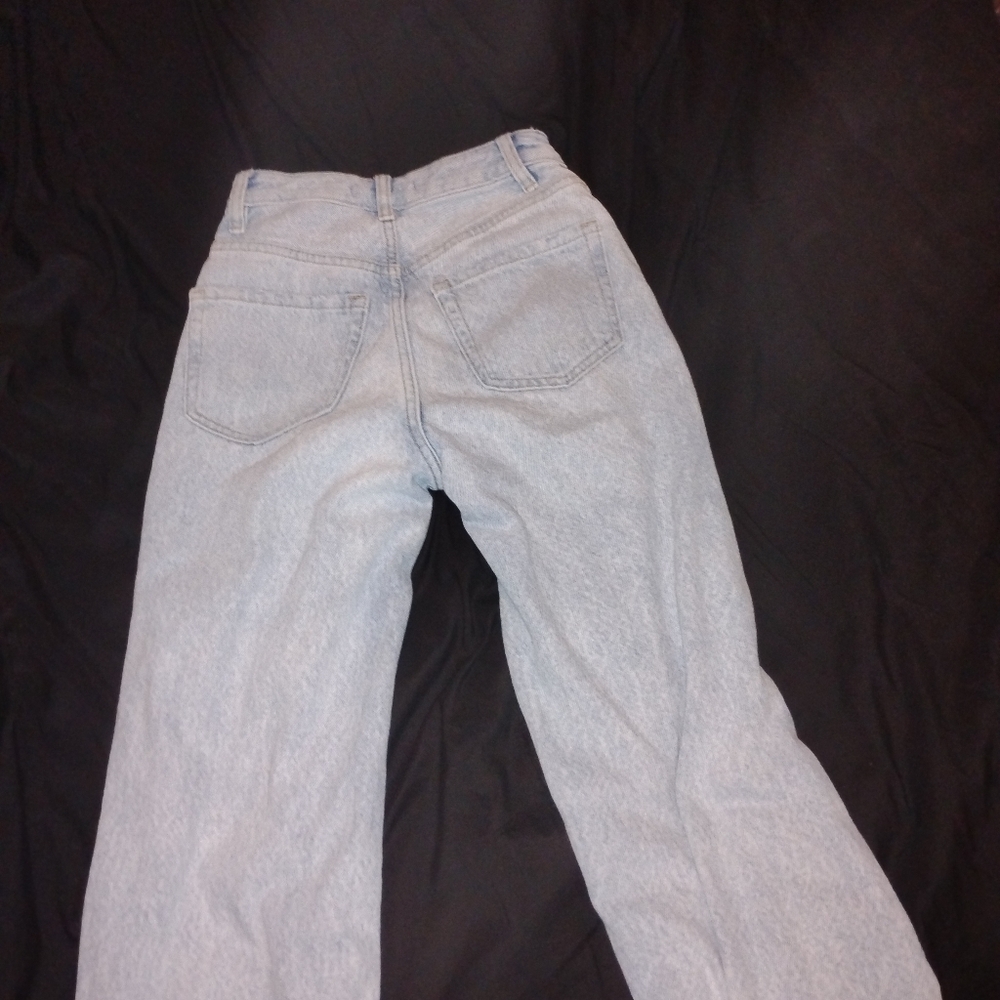 Jeans - Picture 8 of 9